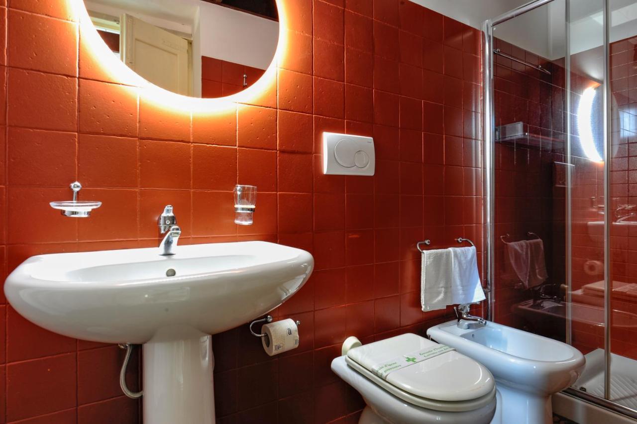 Castriota 19 - Jacuzzi Apartment Sit レッチェ エクステリア 写真